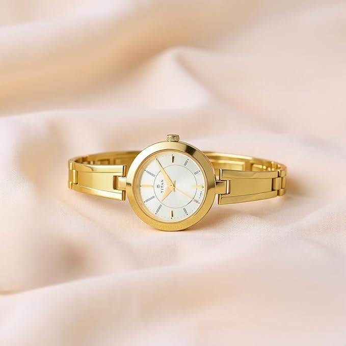 Titan Karishma Analog Silver Dial Women's Watch thumbnail